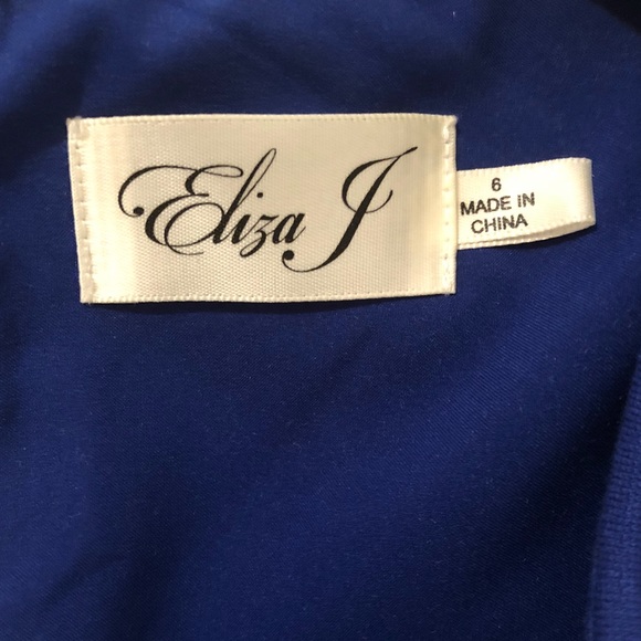 Eliza J Cobalt Blue Fit & Flare Dress, size 6 - Picture 3 of 4